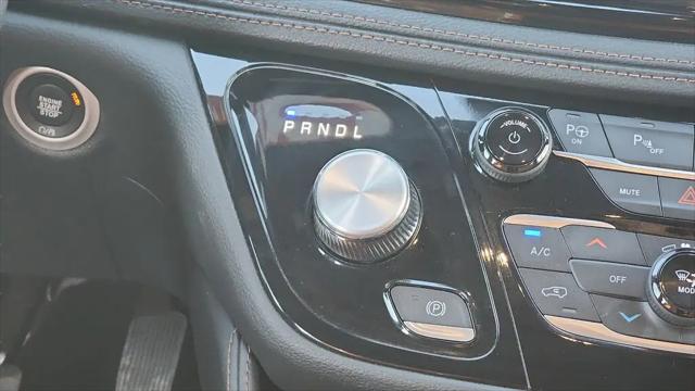 2025 Chrysler Pacifica Hybrid Pinnacle