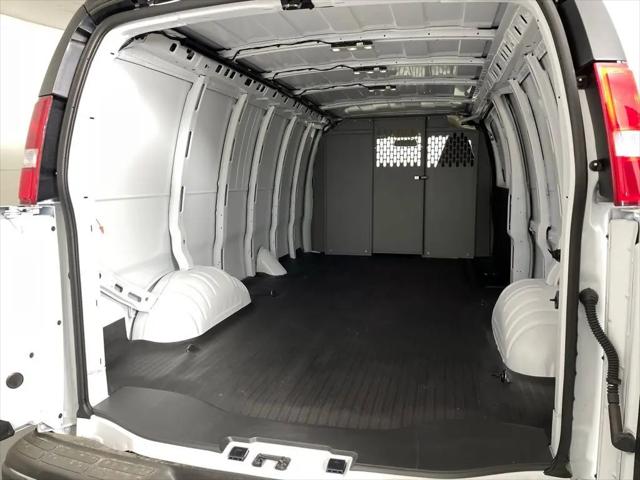 2025 Chevrolet Express Cargo Van RWD 2500 Extended Wheelbase WT