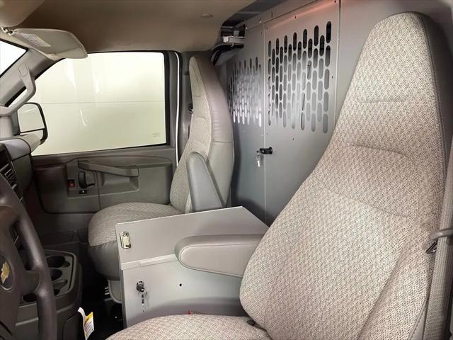 2025 Chevrolet Express Cargo Van RWD 2500 Extended Wheelbase WT