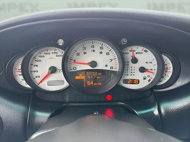 2004 Porsche 911 Carrera 4