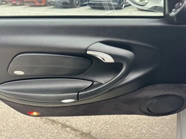 2004 Porsche 911 Carrera 4