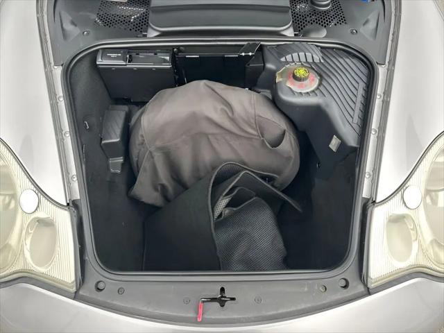 2004 Porsche 911 Carrera 4