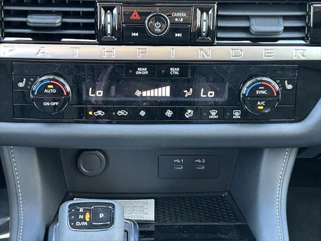 2026 Nissan Pathfinder SV