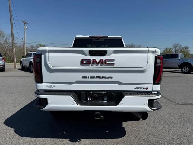 2024 GMC Sierra 2500HD 4WD Crew Cab Standard Bed AT4
