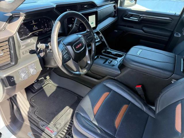 2024 GMC Sierra 2500HD 4WD Crew Cab Standard Bed AT4