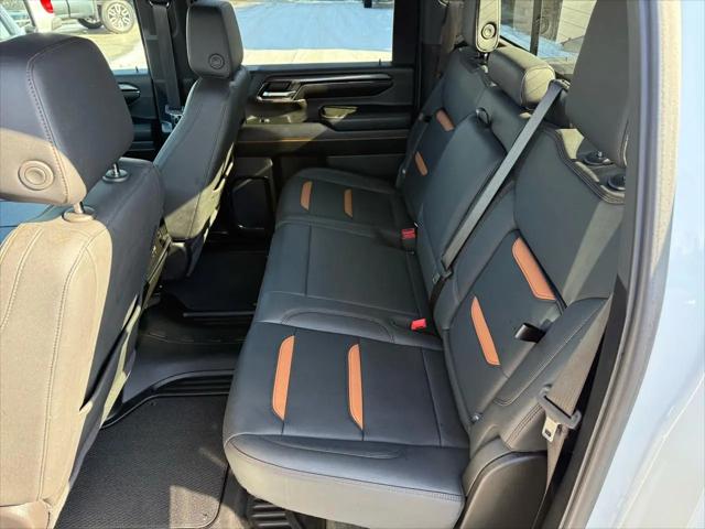 2024 GMC Sierra 2500HD 4WD Crew Cab Standard Bed AT4