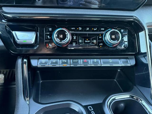 2024 GMC Sierra 2500HD 4WD Crew Cab Standard Bed AT4