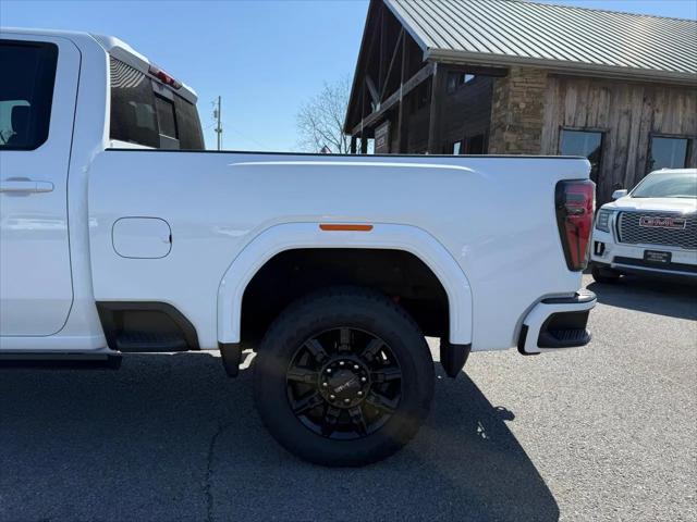 2024 GMC Sierra 2500HD 4WD Crew Cab Standard Bed AT4