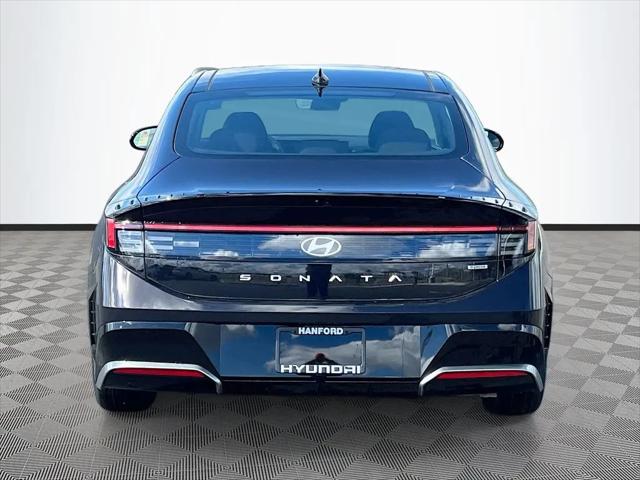 2026 Hyundai Sonata Hybrid SEL