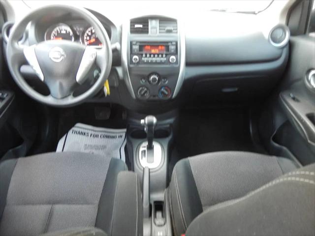2016 Nissan Versa 1.6 SV