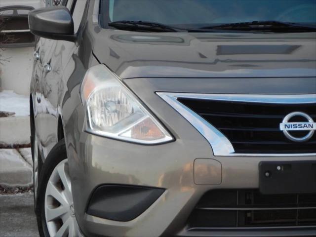 2016 Nissan Versa 1.6 SV