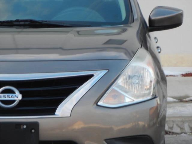 2016 Nissan Versa 1.6 SV