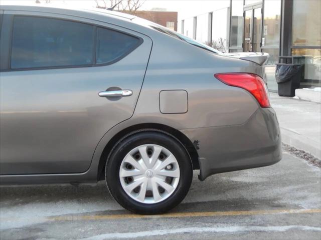 2016 Nissan Versa 1.6 SV
