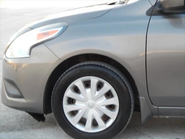 2016 Nissan Versa 1.6 SV