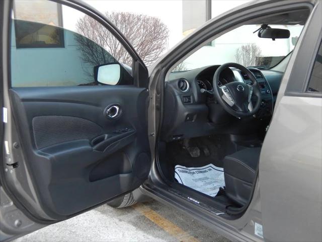 2016 Nissan Versa 1.6 SV