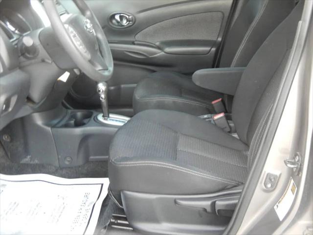 2016 Nissan Versa 1.6 SV