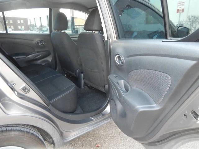 2016 Nissan Versa 1.6 SV