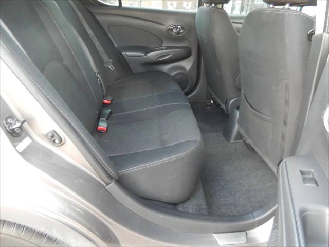 2016 Nissan Versa 1.6 SV