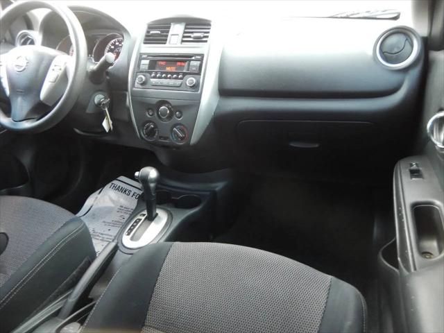 2016 Nissan Versa 1.6 SV
