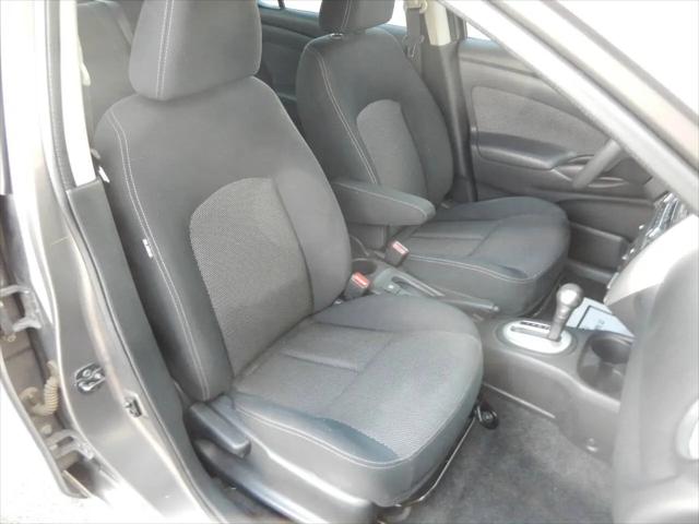 2016 Nissan Versa 1.6 SV