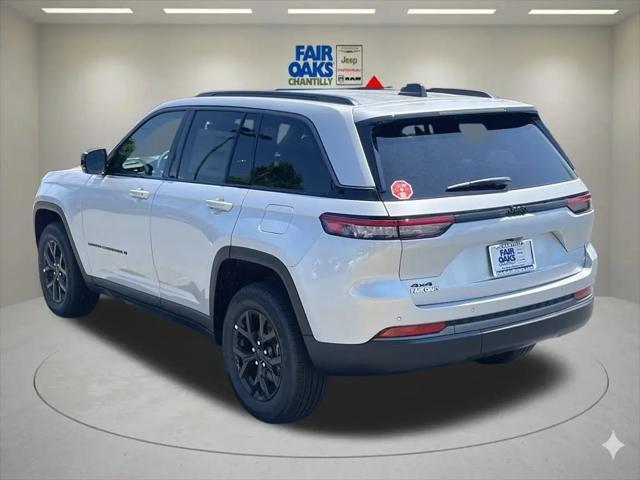 2026 Jeep Grand Cherokee Altitude 4x4