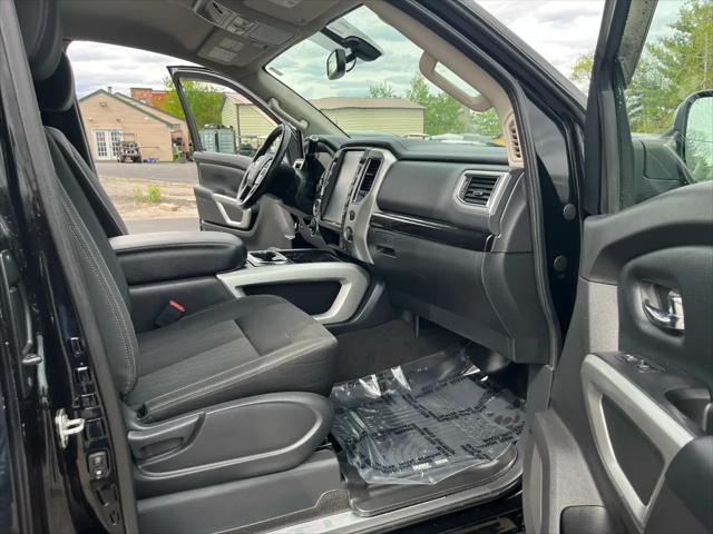 2017 Nissan Titan SV