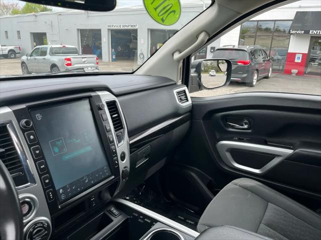 2017 Nissan Titan SV