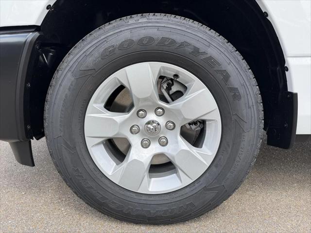 2026 Ram 1500 Tradesman Crew Cab 4x2 5'7" Box