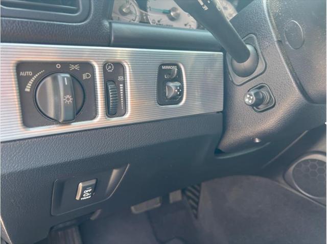 2004 Ford Thunderbird TOO MANY EXTRAS TO LIST