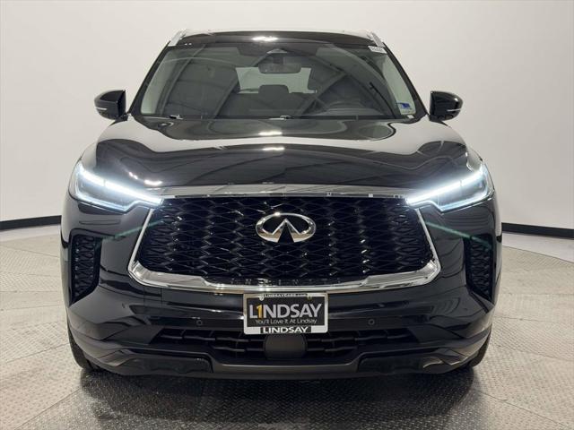 2023 INFINITI QX60 LUXE AWD