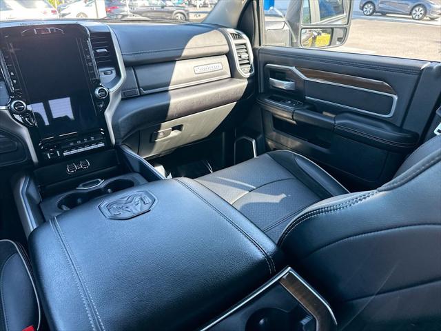 2024 Ram 3500 Laramie Mega Cab 4x4 64 Box