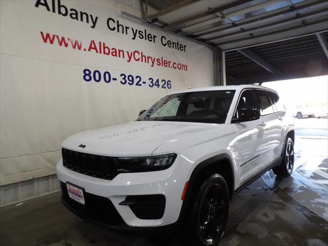 2023 Jeep Grand Cherokee Altitude 4x4