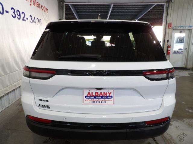 2023 Jeep Grand Cherokee Altitude 4x4