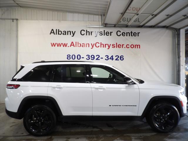 2023 Jeep Grand Cherokee Altitude 4x4