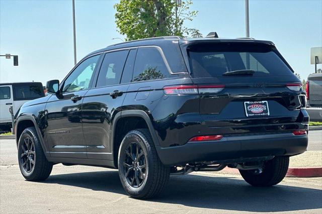 2026 Jeep Grand Cherokee Grand Cherokee Laredo Altitude 4x4