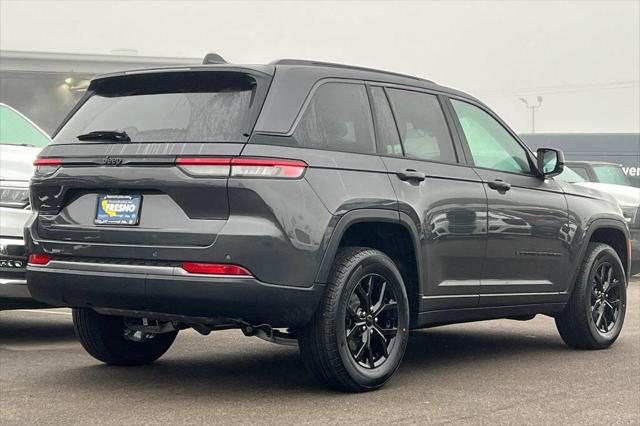 2026 Jeep Grand Cherokee Grand Cherokee Laredo Altitude 4x4