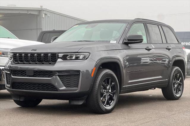 2026 Jeep Grand Cherokee Grand Cherokee Laredo Altitude 4x4