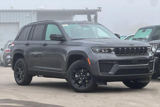 2026 Jeep Grand Cherokee Grand Cherokee Laredo Altitude 4x4
