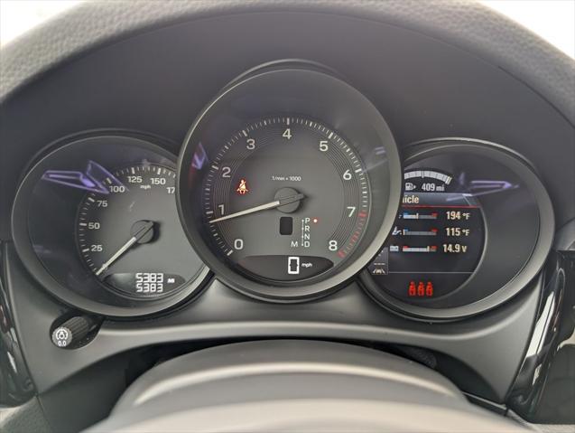2025 Porsche Macan Unknown
