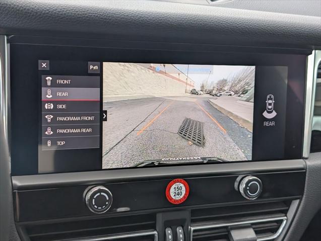 2025 Porsche Macan Unknown