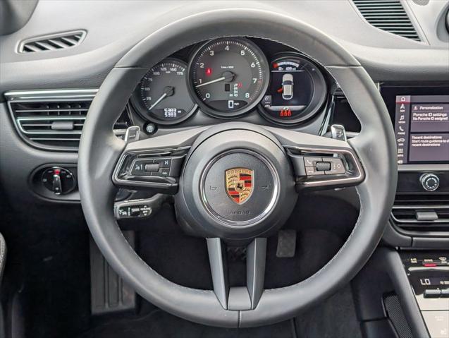 2025 Porsche Macan Unknown