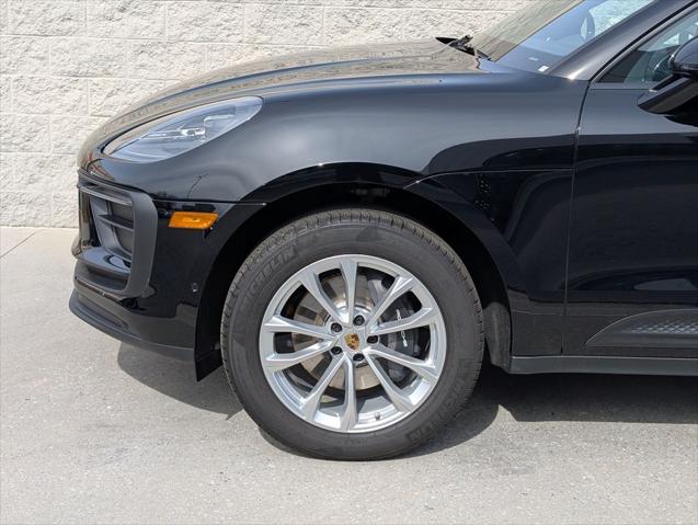 2025 Porsche Macan Unknown