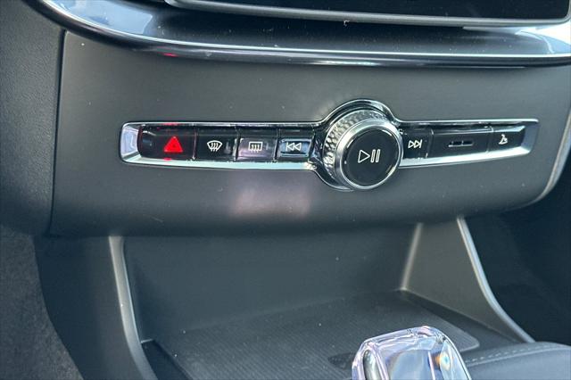 2026 Volvo XC90 Plus, B5 AWD Gas (mild hybrid), Gasoline, Bright, 7 Seats