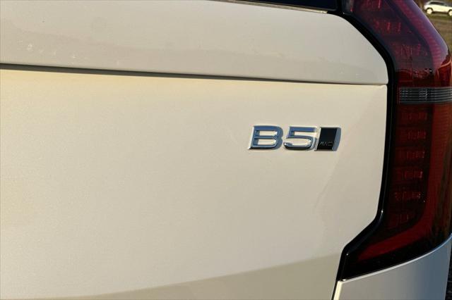 2026 Volvo XC90 Plus, B5 AWD Gas (mild hybrid), Gasoline, Bright, 7 Seats