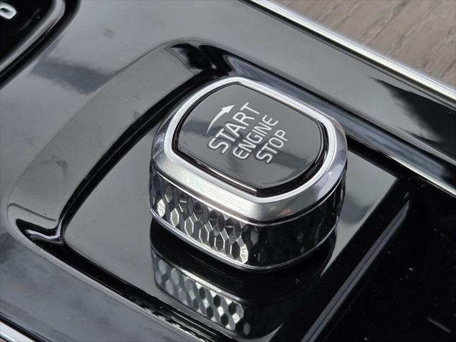 2026 Volvo XC90 Plus, B6 AWD Gas (mild hybrid), Gasoline, Bright, 7 Seats