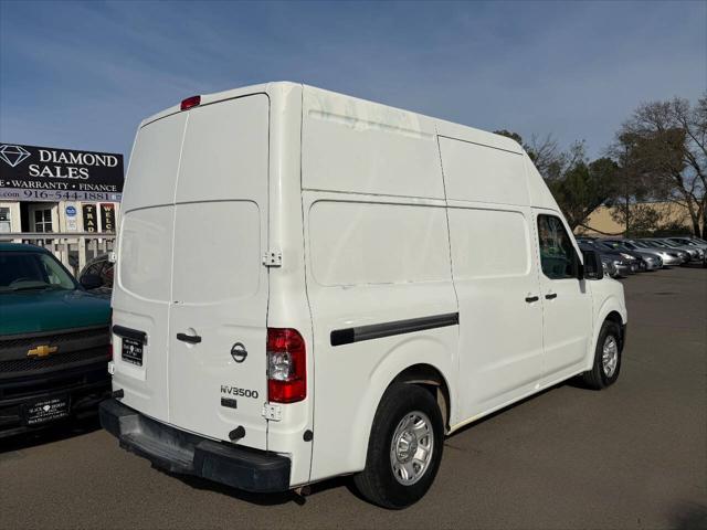 2013 Nissan 3500 S V8
