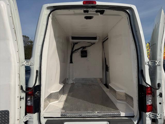 2013 Nissan 3500 S V8