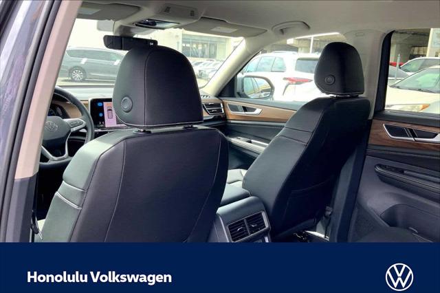 2026 Volkswagen Atlas SE with Technology