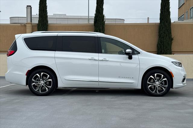 2026 Chrysler Pacifica Pinnacle AWD