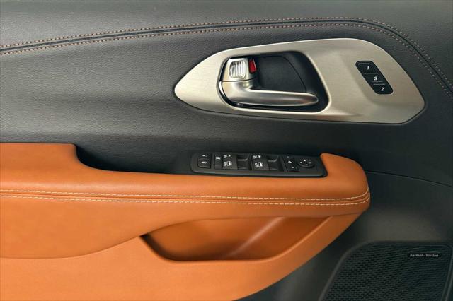 2026 Chrysler Pacifica Pinnacle AWD